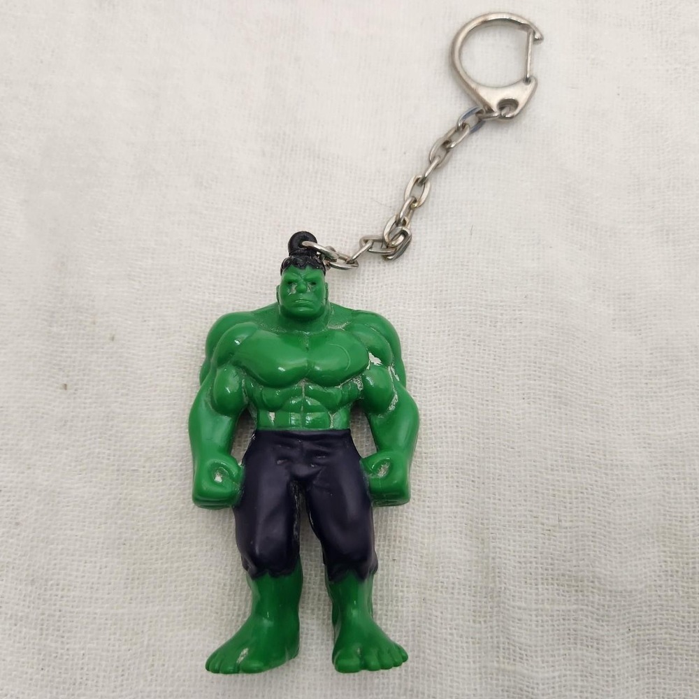 Marvel Avengers Incredible Hulk Action Figure Keychain Green Superhero Accessory
